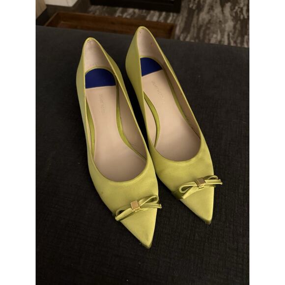 stuart weitzman Neon Green Kitten Heels Satin Thea Point Bow 8.5